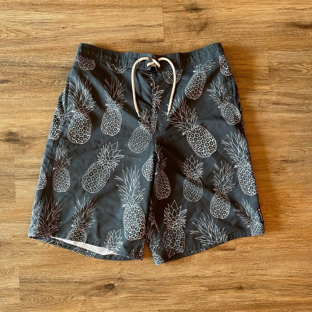 Airwalk Pineapple Swim Trunks Size Large